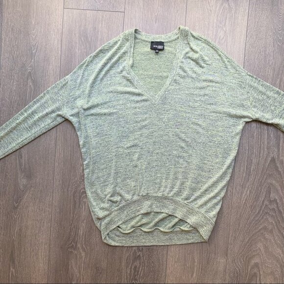 Aritzia Wilfred Free Devinette V-Neck Long Sleeves Heathered Shirt Green Size XS - Picture 8 of 16